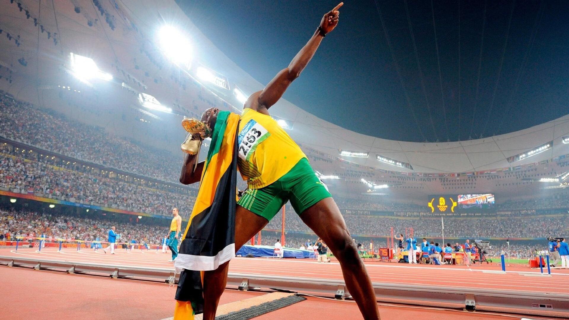 小组最弱对手轰穿上港后防，半场混乱几近崩盘